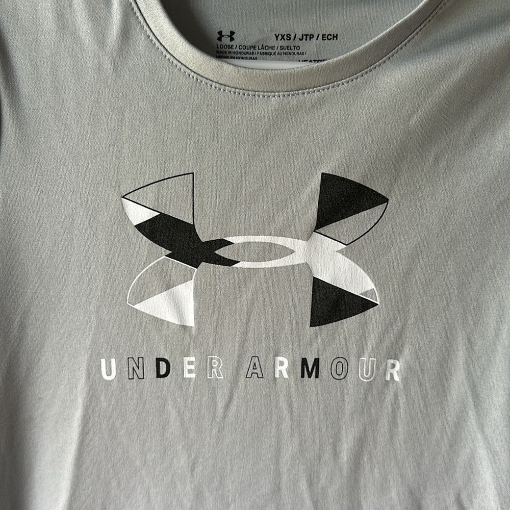 Under Armour tee - Picture 2 of 6